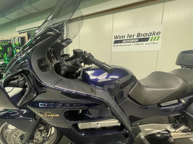 honda - st-1100-pan-european