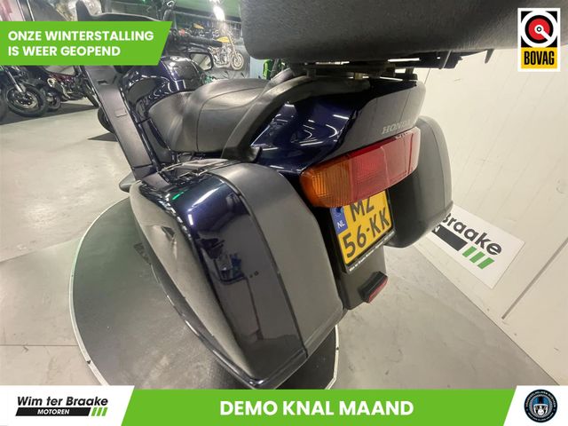 honda - st-1100-pan-european