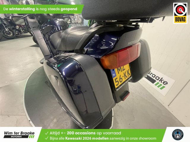 honda - st-1100-pan-european