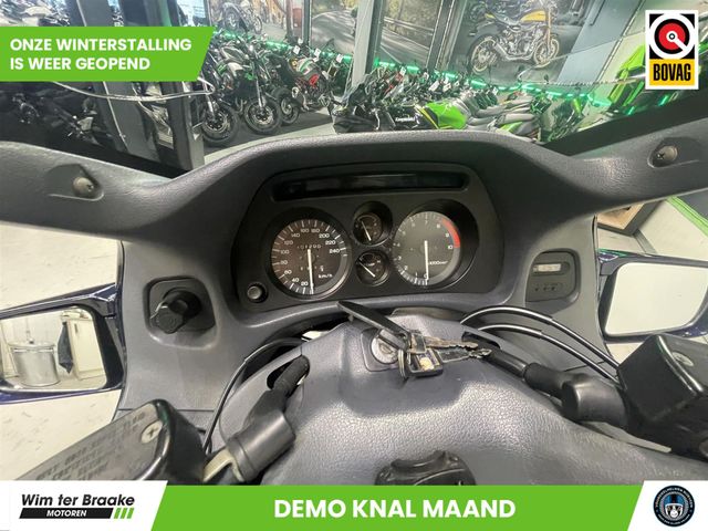 honda - st-1100-pan-european