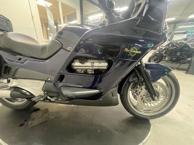 honda - st-1100-pan-european