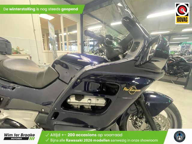 honda - st-1100-pan-european