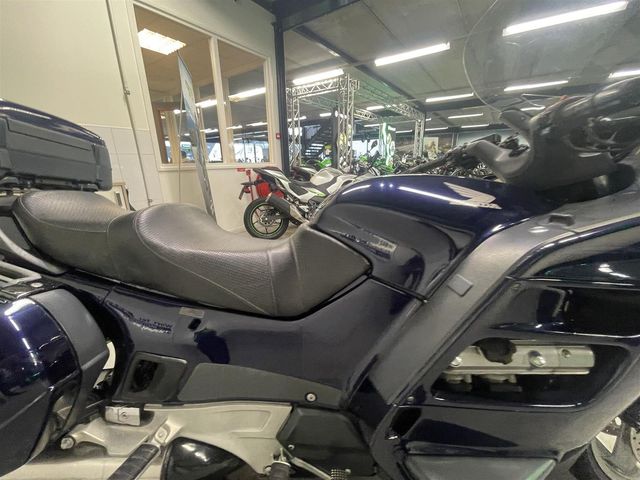 honda - st-1100-pan-european