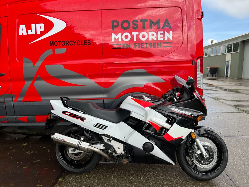 Honda CBR 1000 F 1996 occasion