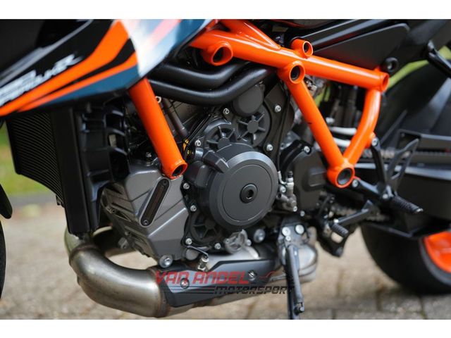 ktm - 1290-super-duke-r