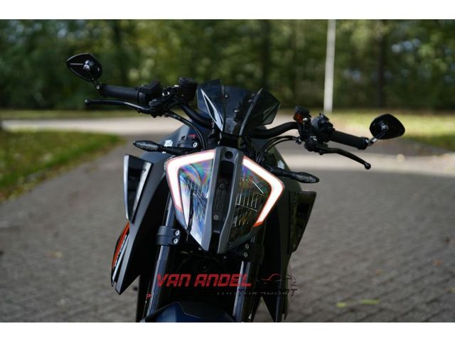 ktm - 1290-super-duke-r