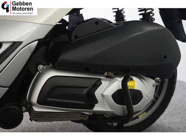 piaggio - mp3-300-yourban