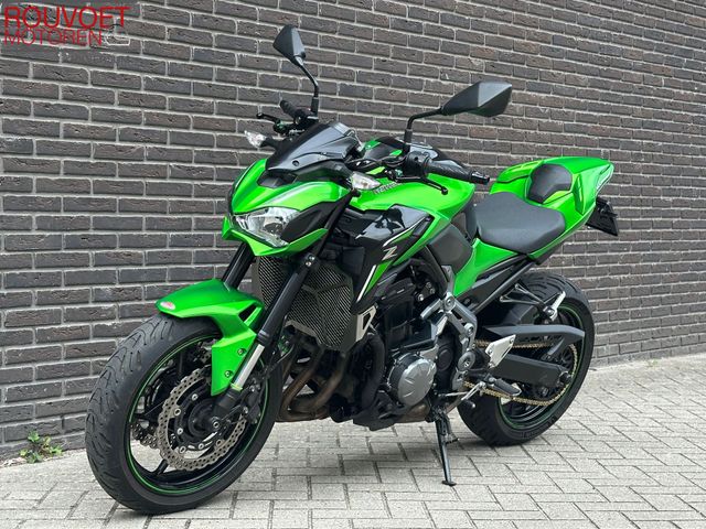 kawasaki - z900