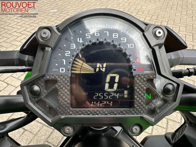 kawasaki - z900