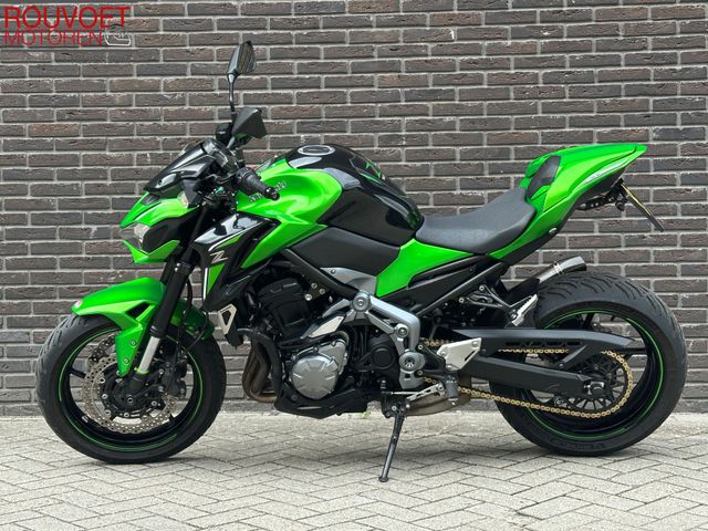 kawasaki - z900
