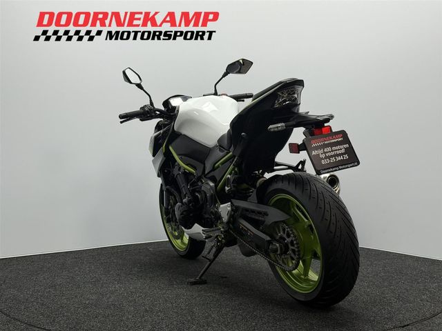 kawasaki - z900
