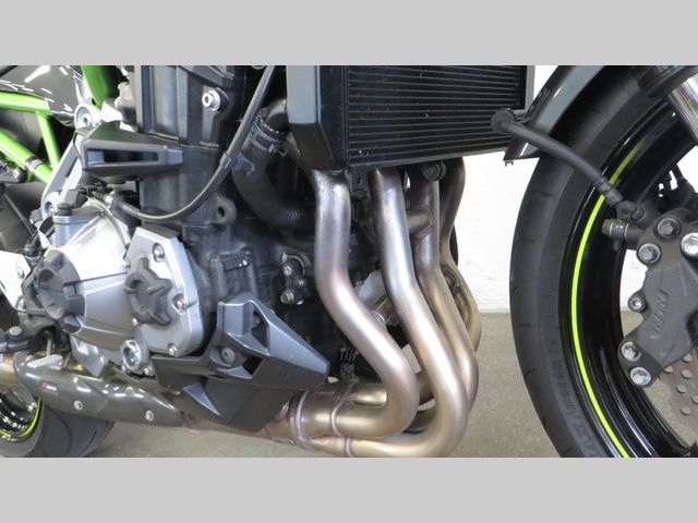kawasaki - z900