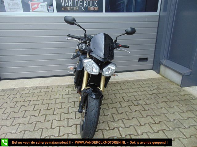 triumph - street-triple