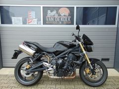 TRIUMPH STREET TRIPLE