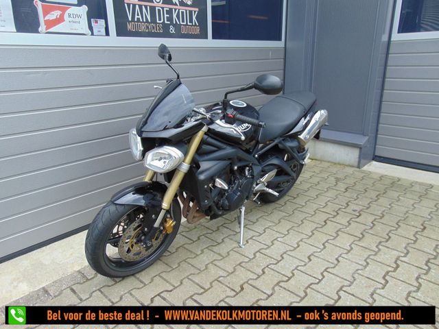 triumph - street-triple