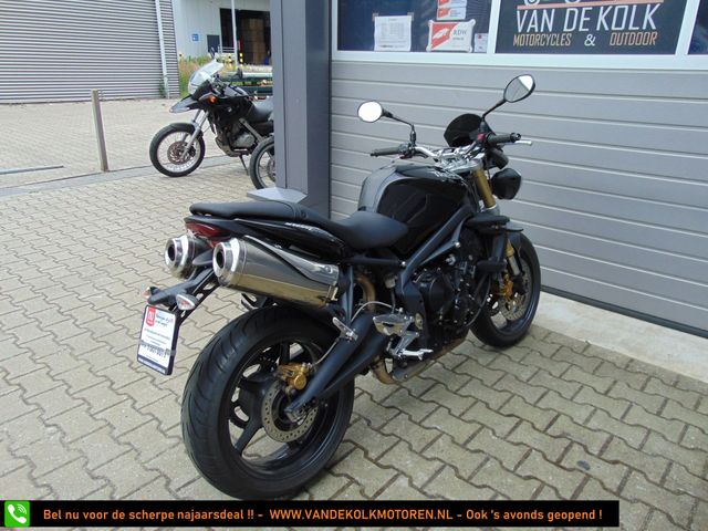 triumph - street-triple