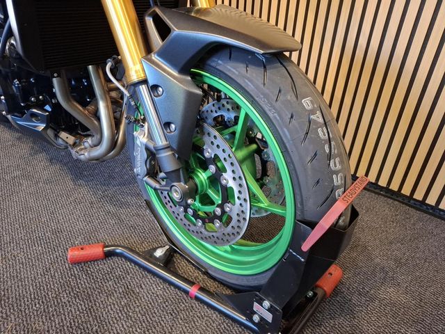 kawasaki - z900-se-performance