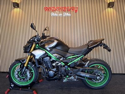 KAWASAKI Z900 SE PERFORMANCE – foto 2