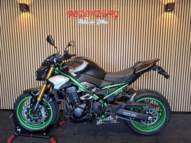 kawasaki - z900-se-performance