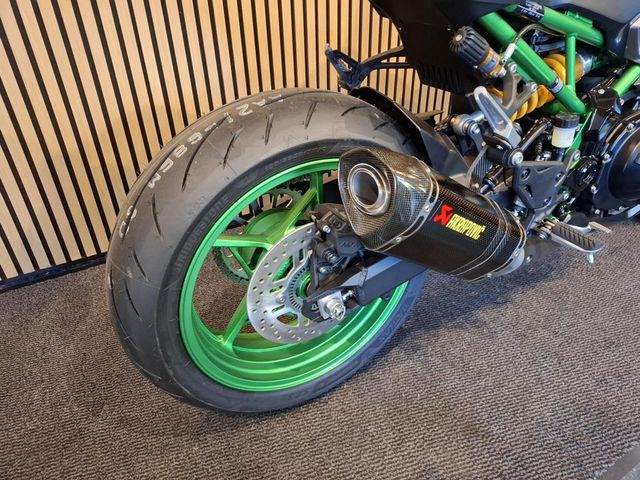 kawasaki - z900-se-performance