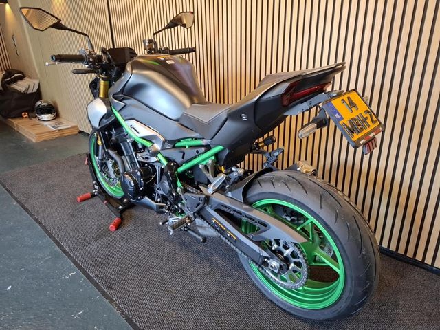 kawasaki - z900-se-performance