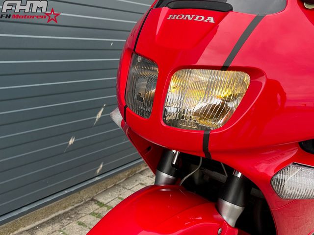 honda - vfr-750-f