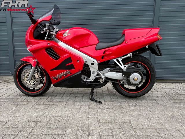 honda - vfr-750-f
