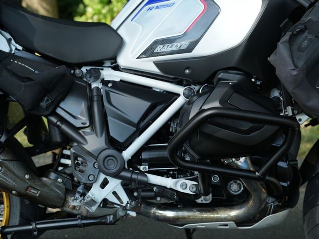 bmw - r-1250-gs-adventure