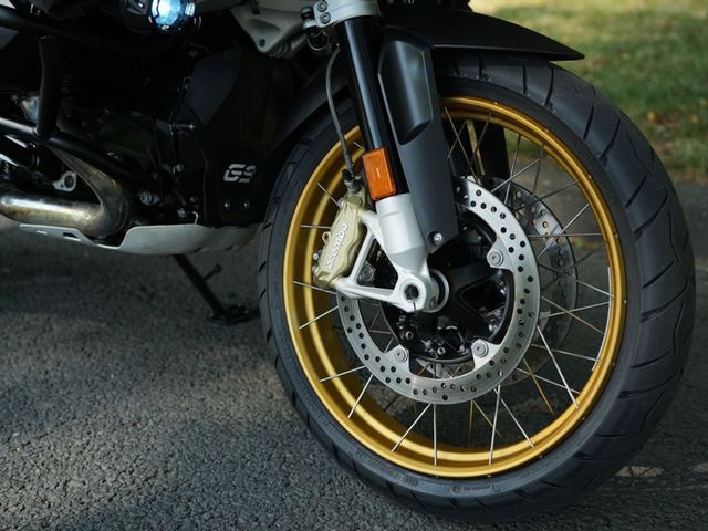 bmw - r-1250-gs-adventure