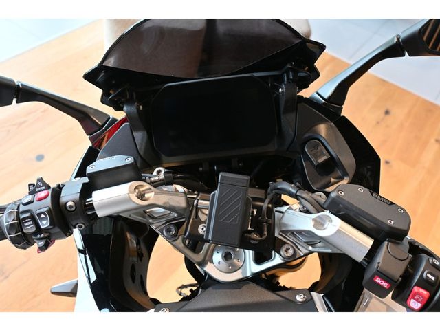 bmw - r-1300-rs