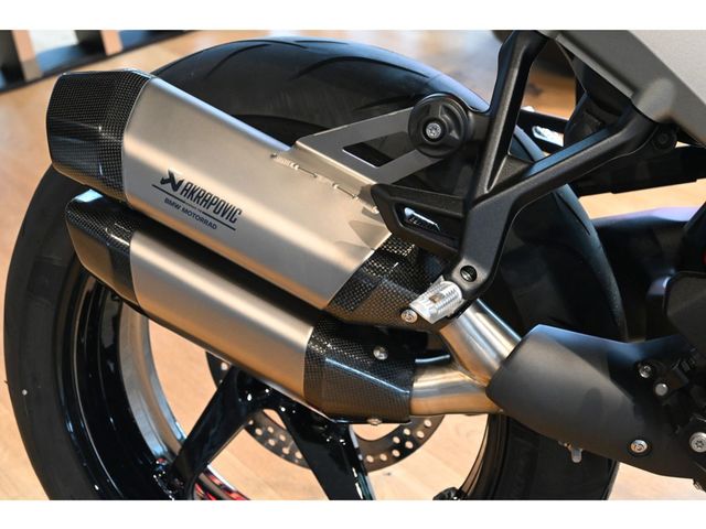 bmw - r-1300-rs