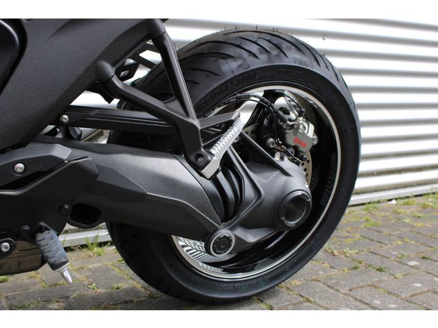 bmw - r-1300-r