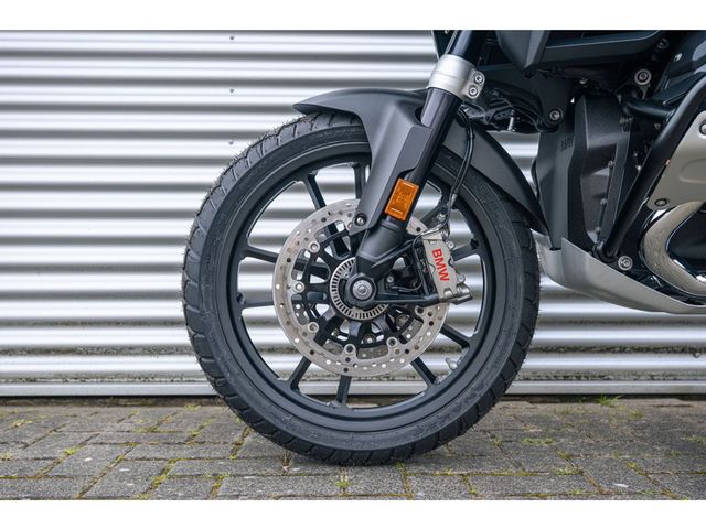 bmw - r-1300-gs-adventure