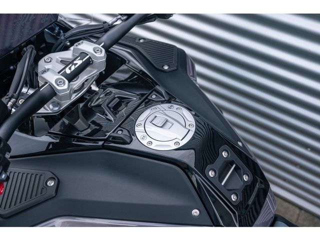 bmw - r-1300-gs-adventure