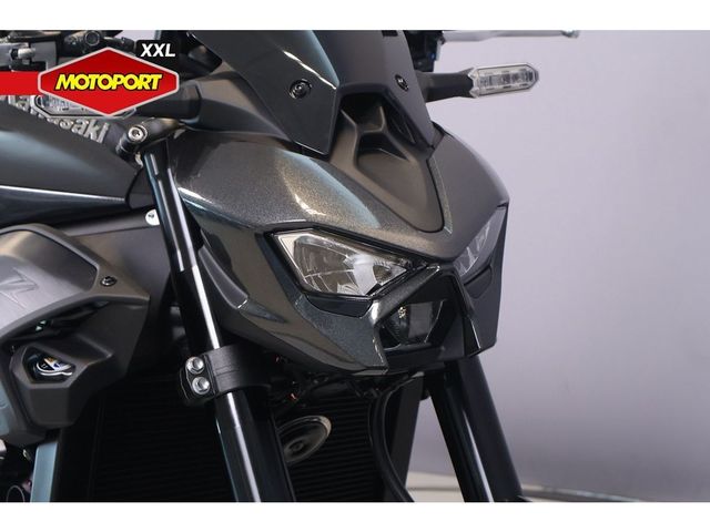 kawasaki - z900