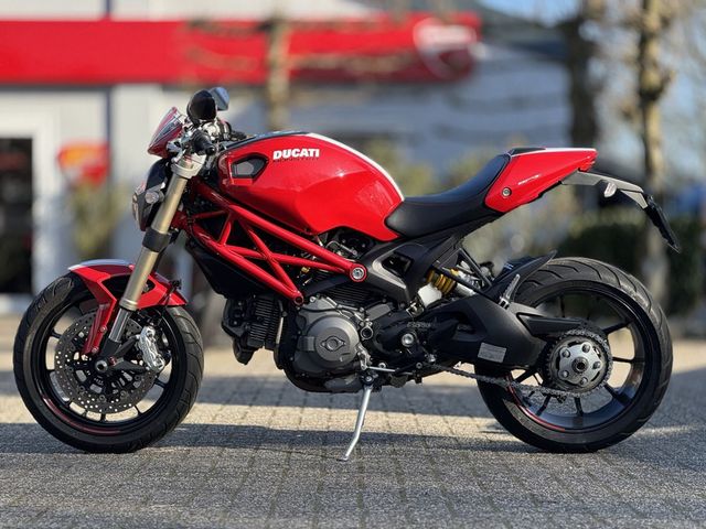 ducati - m-1100-evo