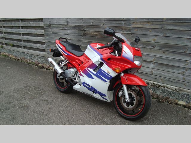 honda - cbr-600-f