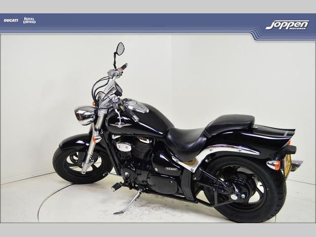 suzuki - new-intruder-m-800