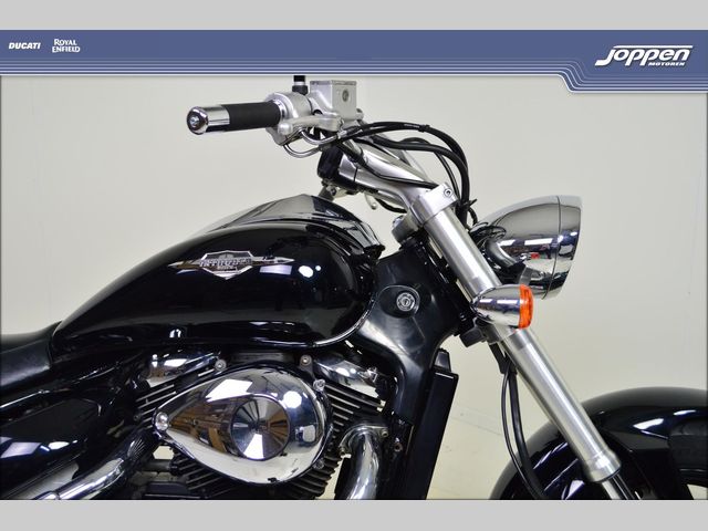 suzuki - new-intruder-m-800