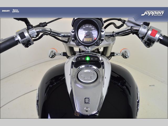 suzuki - new-intruder-m-800