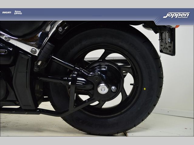 suzuki - new-intruder-m-800