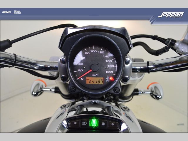 suzuki - new-intruder-m-800