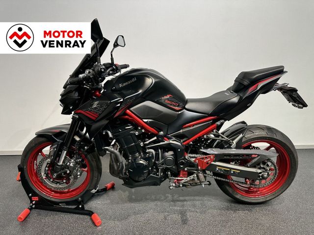 kawasaki - z900