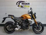 SUZUKI GSX-8T