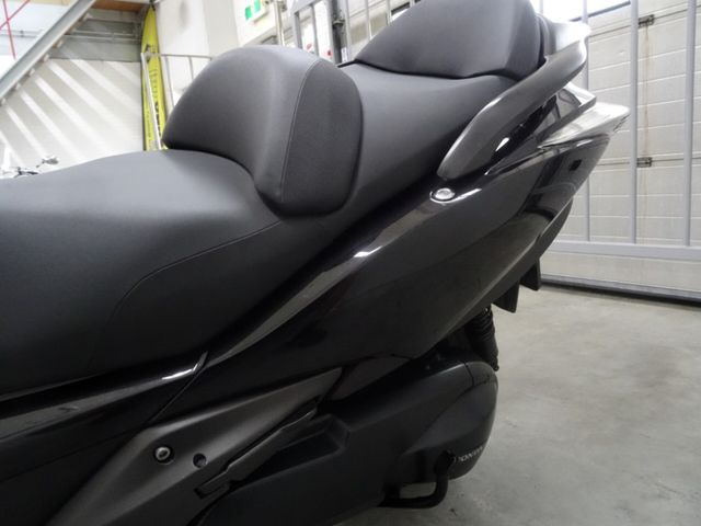 honda - fjs-400-silverwing