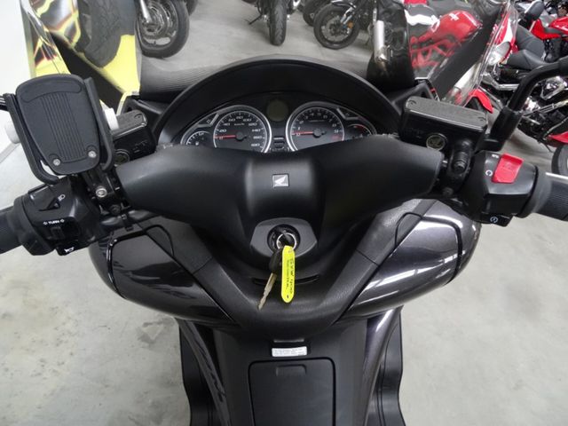 honda - fjs-400-silverwing