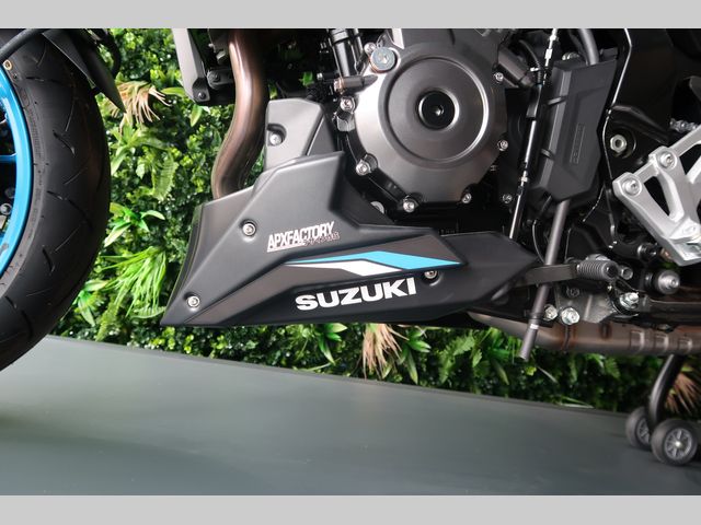 suzuki - gsx-8s