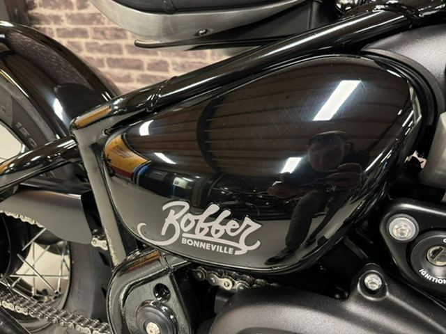 triumph - bonneville-bobber