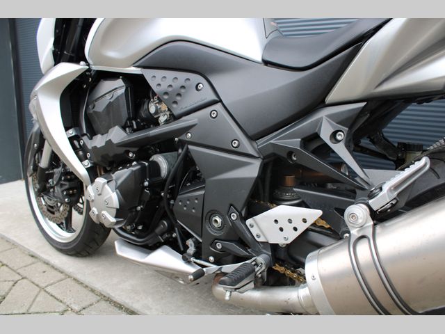 kawasaki - z1000-abs