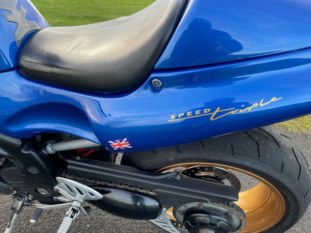 triumph - speed-triple